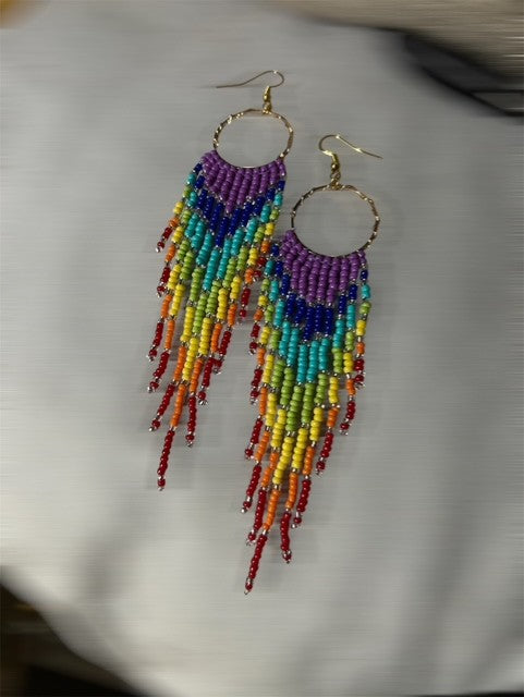 Boucles d'oreilles franges perlées arc-en-ciel