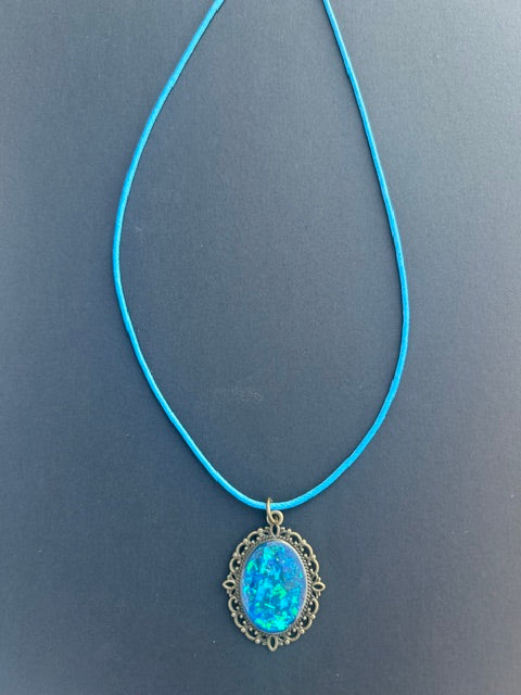 Collier époxy pailleté